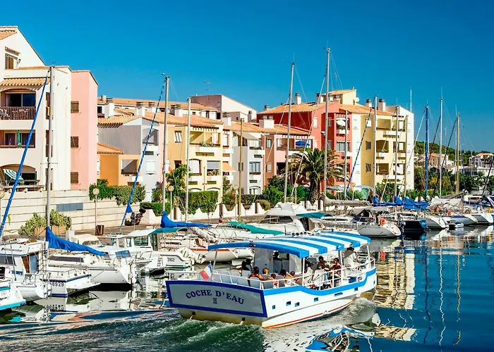 Vue Port Et Cap D'agde Ile Des Pecheurs