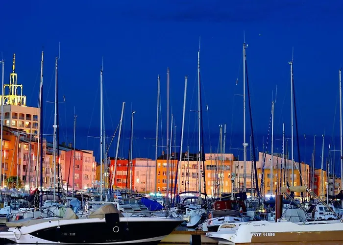 Appartamento Vue Port Et Cap D'agde Ile Des Pecheurs *